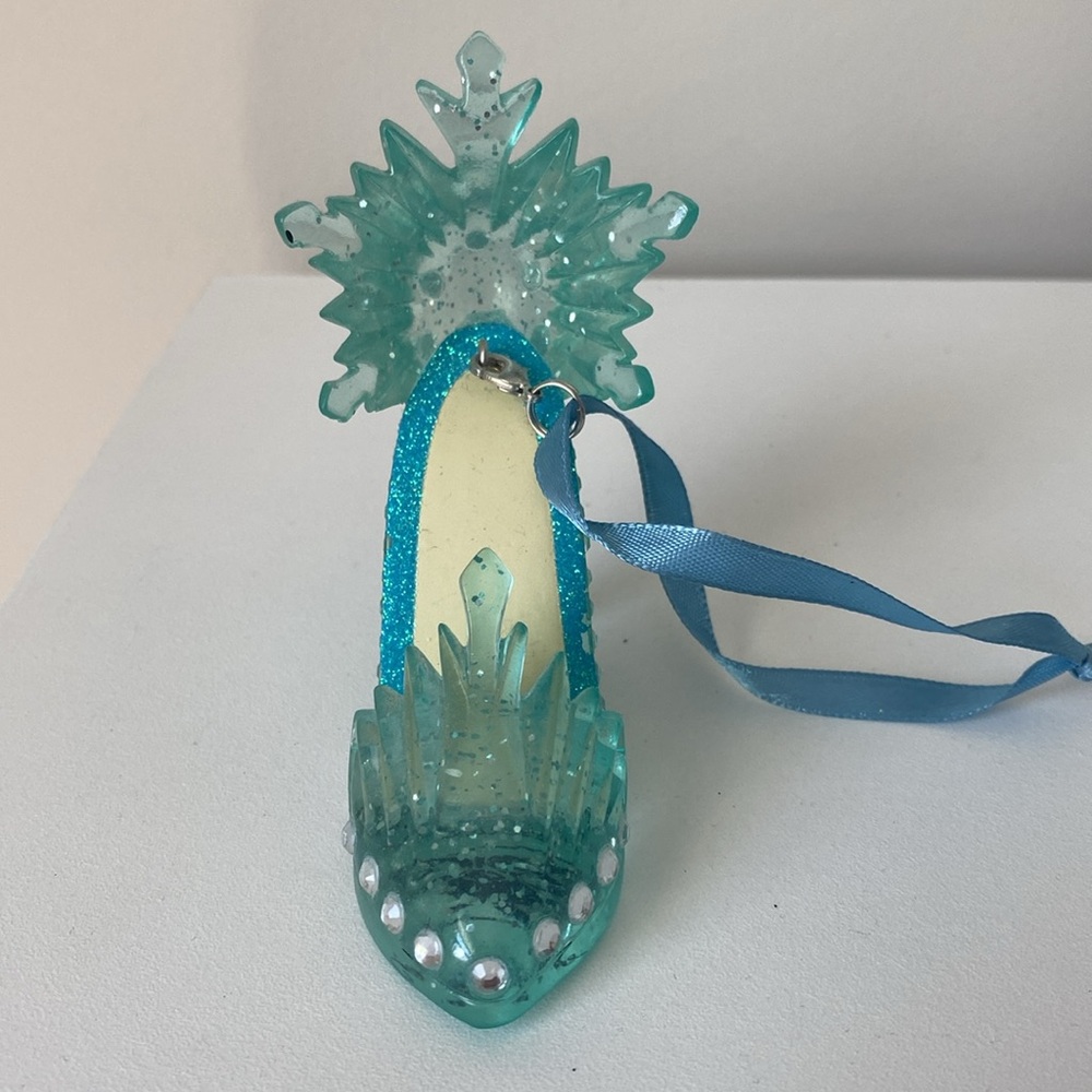 Disney Parks Elsa shoe ornament - Picture 2 of 5